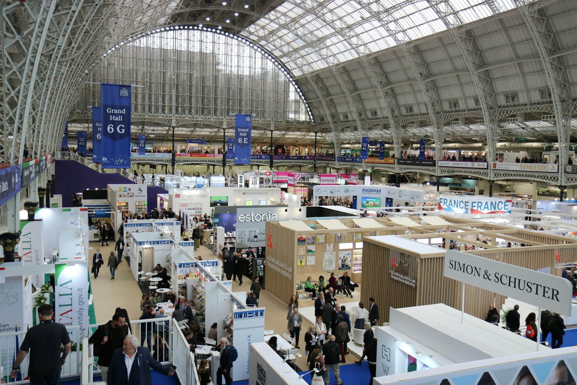 Trade Show Island Displays